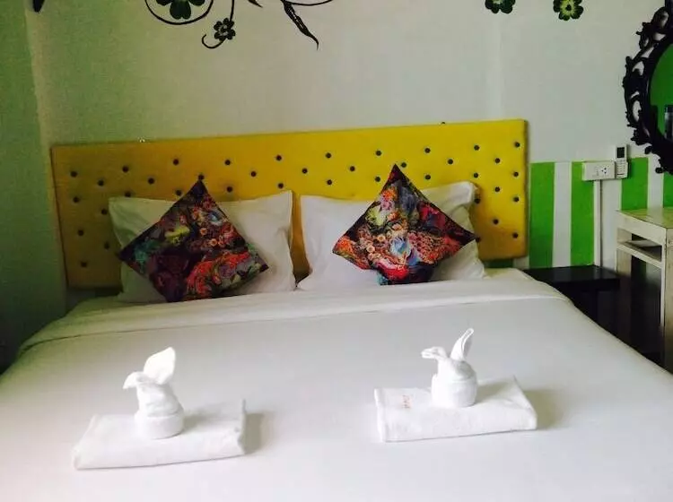 هتل I Talay Lodge Boutique