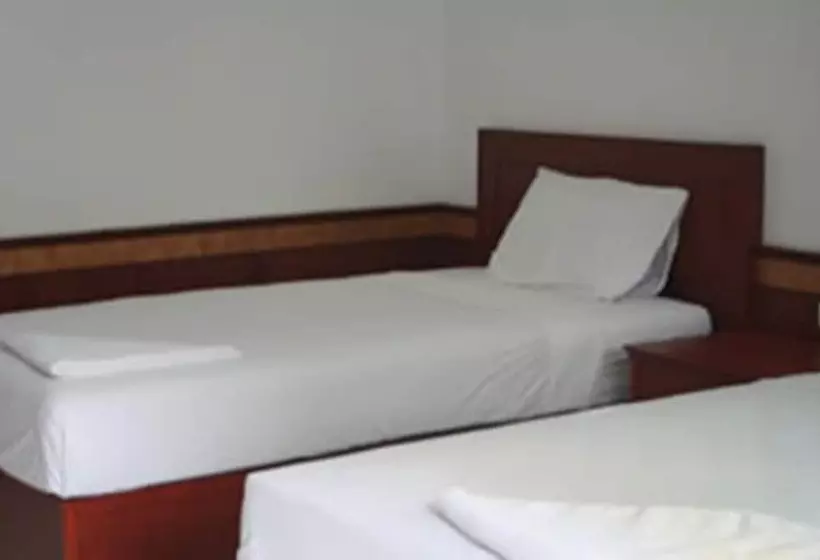 ホテル Jinda Resort