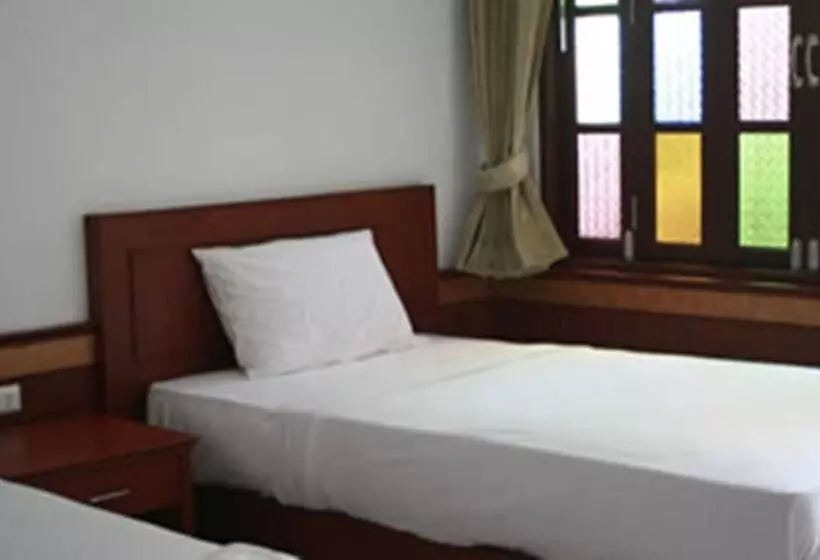 ホテル Jinda Resort