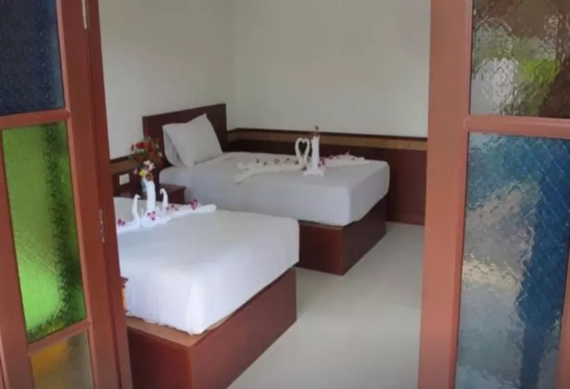 ホテル Jinda Resort