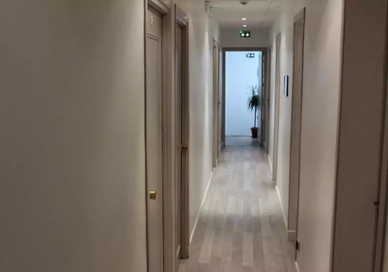 هتل Le Kleber