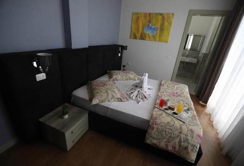 هتل Perandor Beach