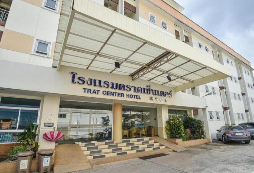 Отель Trat Center