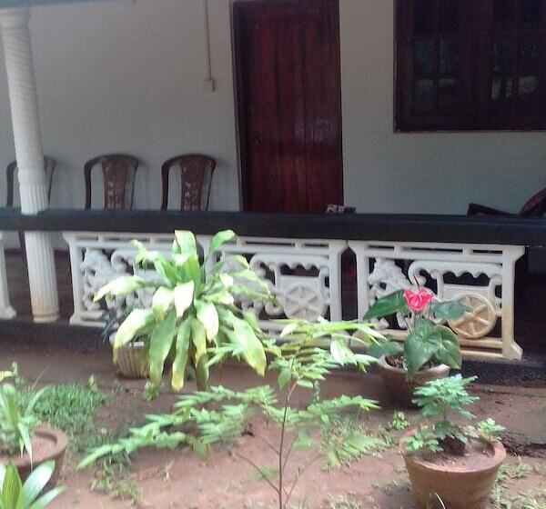 بنسيون Elephant Safari Lodge Sigiriya Junction