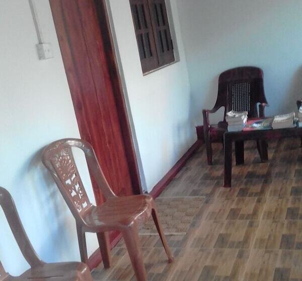 بنسيون Elephant Safari Lodge Sigiriya Junction