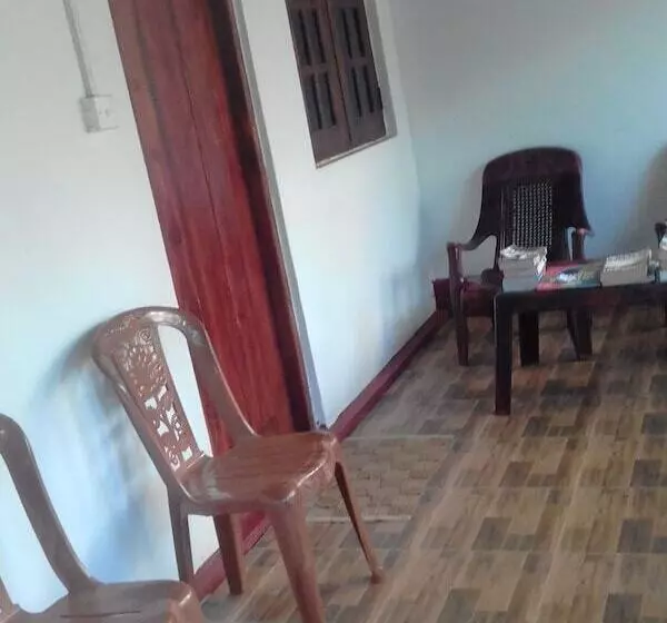 Majatalo Elephant Safari Lodge Sigiriya Junction