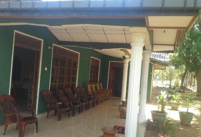 بنسيون Elephant Safari Lodge Sigiriya Junction