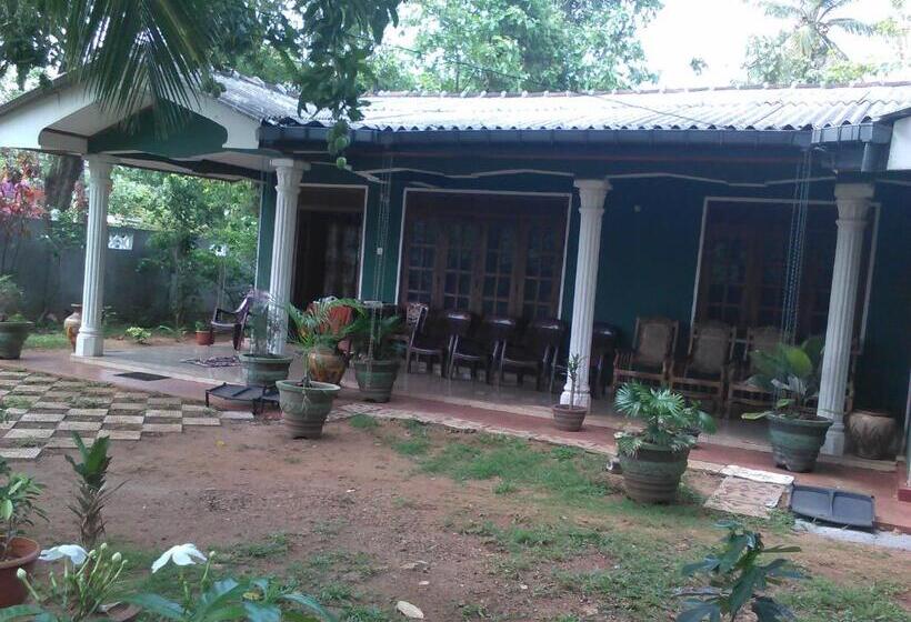 بنسيون Elephant Safari Lodge Sigiriya Junction