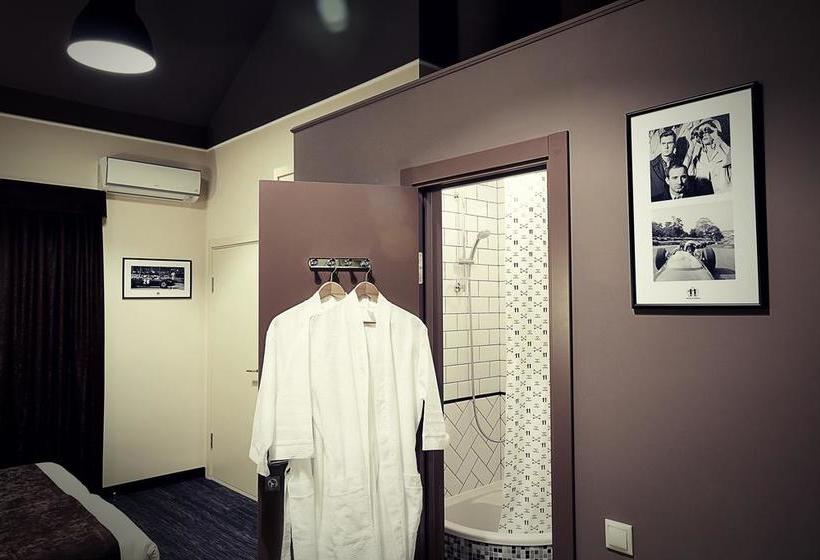 11 Hotel & Garden Boutique