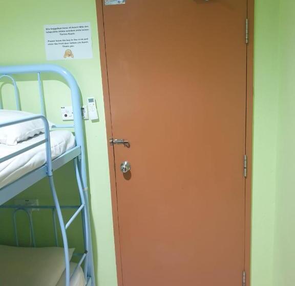 הוסטל Borneo Gaya Lodge