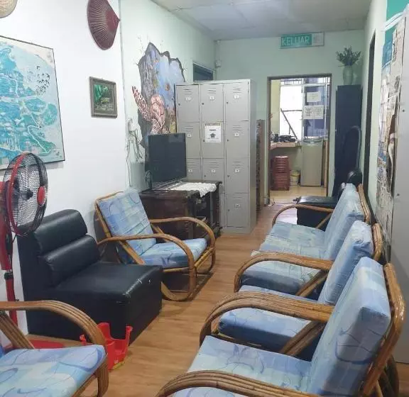 هاستل Borneo Gaya Lodge