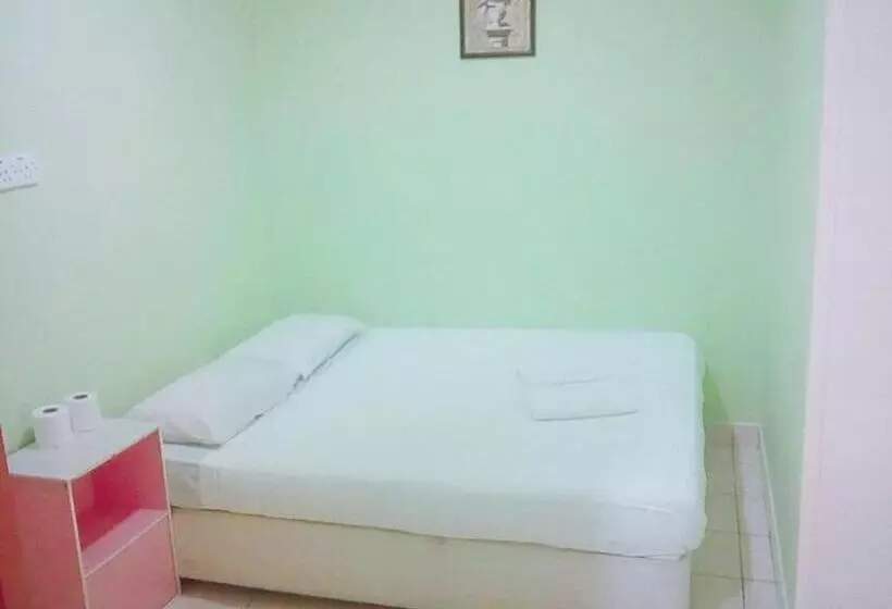 هاستل Borneo Gaya Lodge