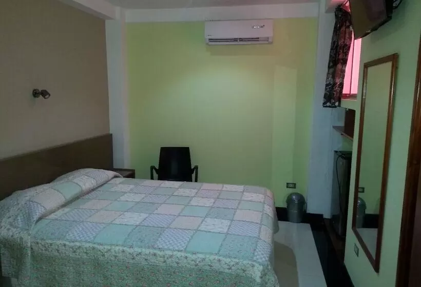 Ari S Hotel Iii