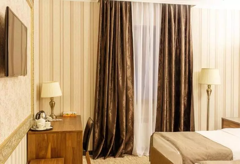 Astor Hotel & Spa