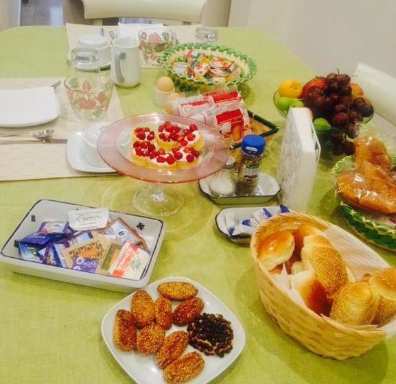 تختخواب و صبحانه Al Decoro