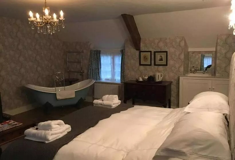 ベッドアンドブレックファースト Clare Cottage