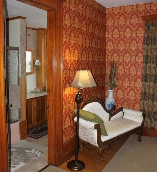 Aamiaismajoitus (B&B) Victorian Charm Inn
