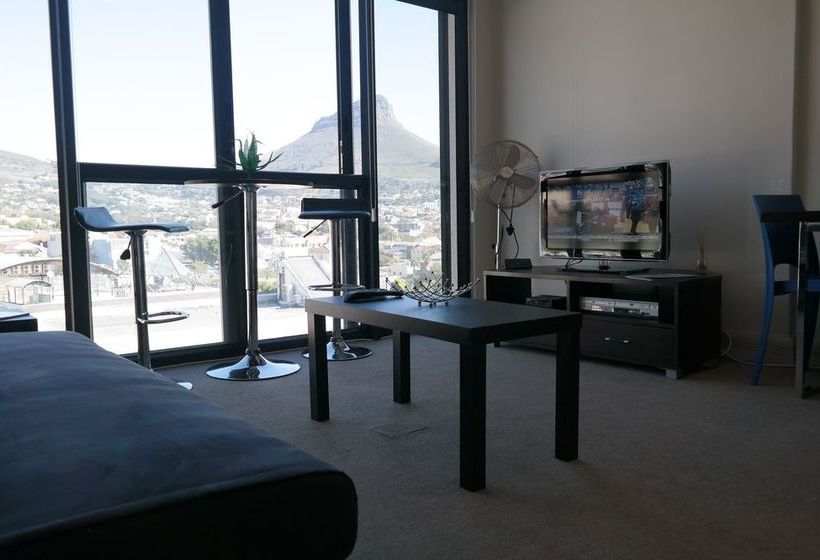 Four Seasons Apartments