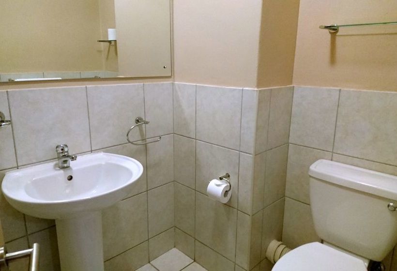 Four Seasons Apartments