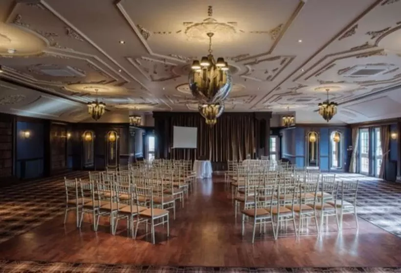 Hotelli Cornhill Castle