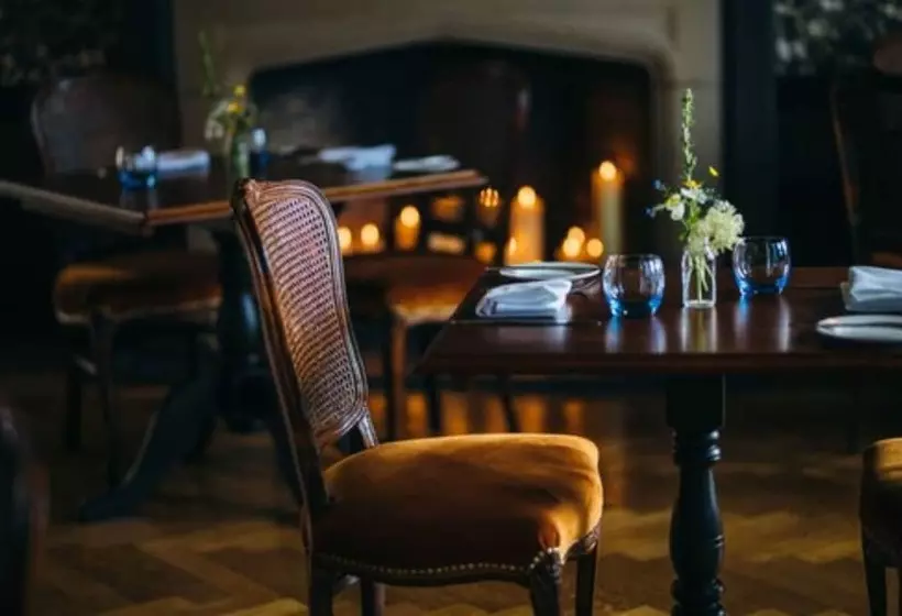 Hotelli Cornhill Castle