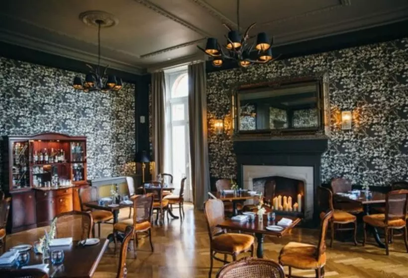 Hotelli Cornhill Castle