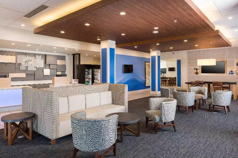 ホテル Holiday Inn Express Visalia Sequoia Gateway Area, An Ihg