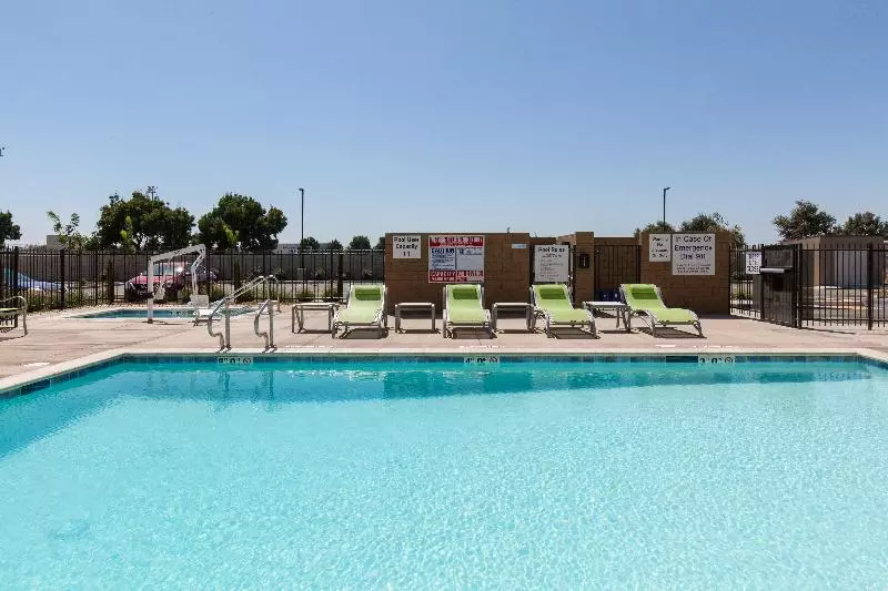 ホテル Holiday Inn Express Visalia Sequoia Gateway Area, An Ihg