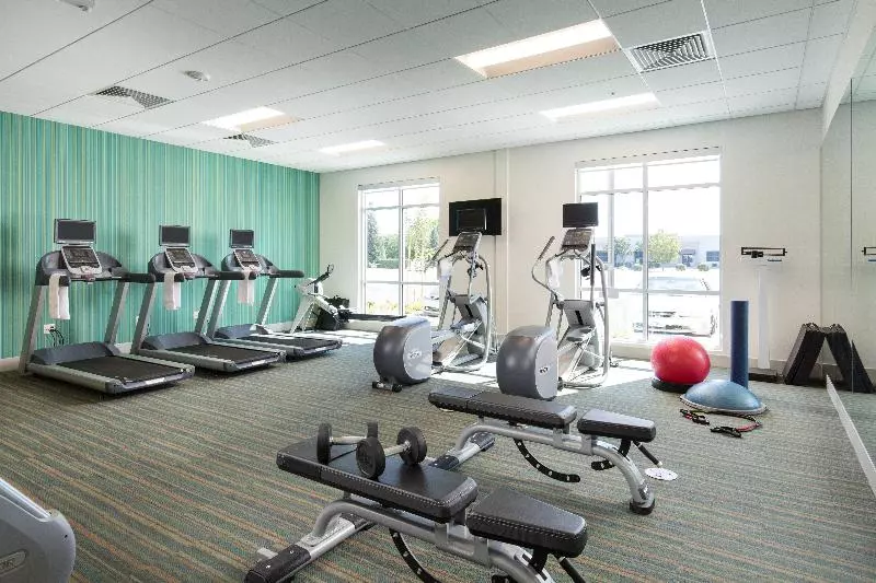 ホテル Holiday Inn Express Visalia Sequoia Gateway Area, An Ihg
