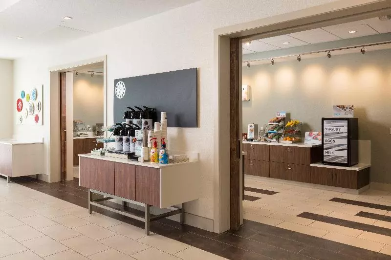 ホテル Holiday Inn Express Visalia Sequoia Gateway Area, An Ihg