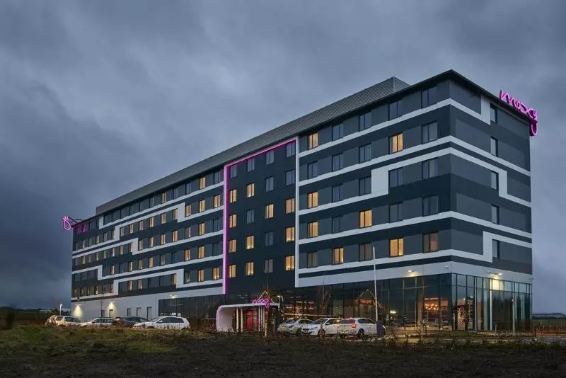 هتل Moxy Aberdeen Airport