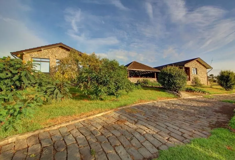 هتل Naivasha Kongoni Lodge   Lakefront Getaway