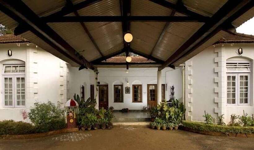 호텔 Neemrana S Wallwood Garden