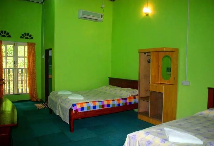 هتل Nusa Holiday Village