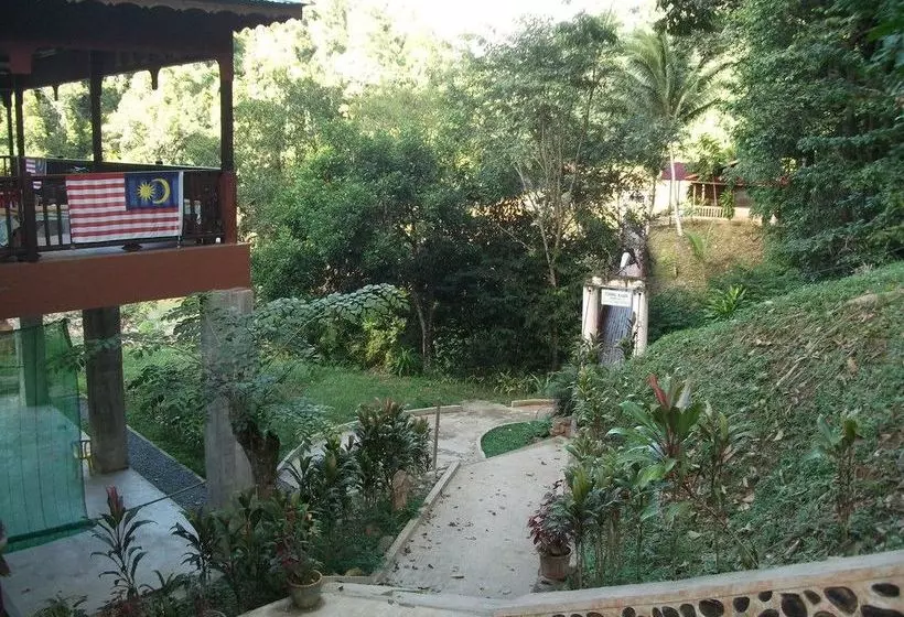 هتل Nusa Holiday Village