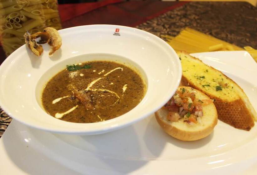 فندق Royale Signature