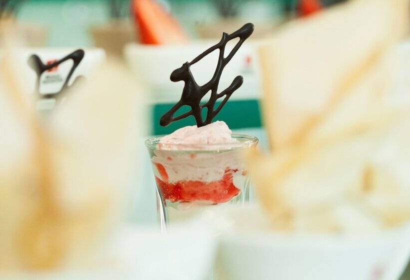 فندق Royale Signature