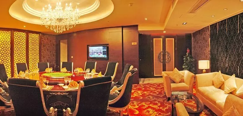 Hotelli Sinkal Crown