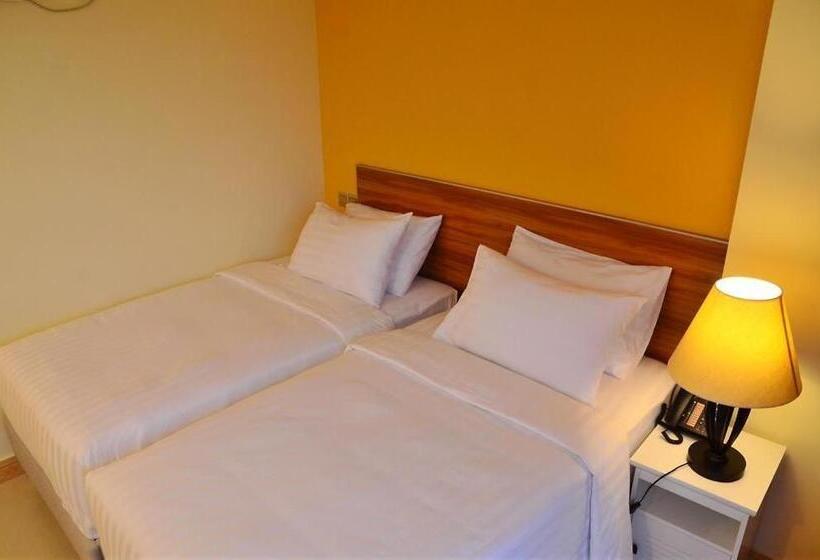 هتل The Grand View