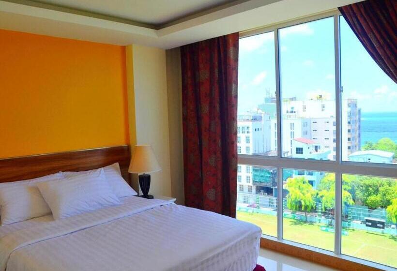 هتل The Grand View