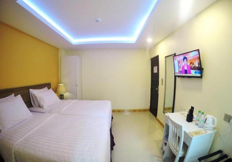 هتل The Grand View