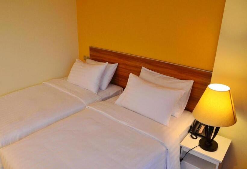 هتل The Grand View