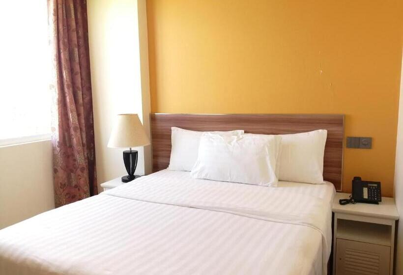 هتل The Grand View