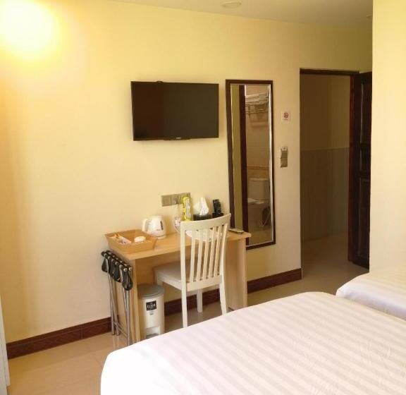 هتل The Grand View