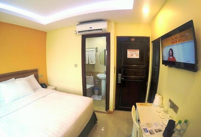 هتل The Grand View