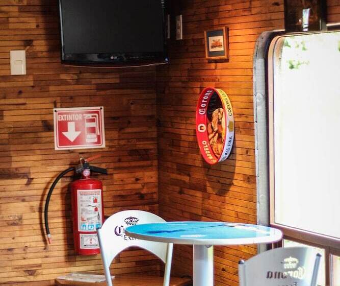 Los Vagones Cabañas Restaurante Bar