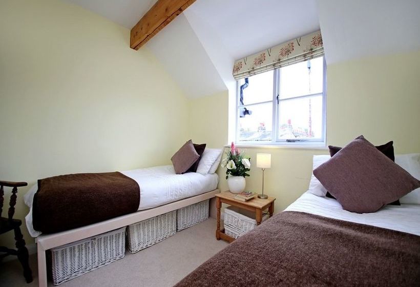 Orchard Cambridge Apartment