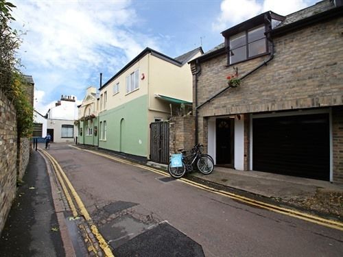 Orchard Cambridge Apartment