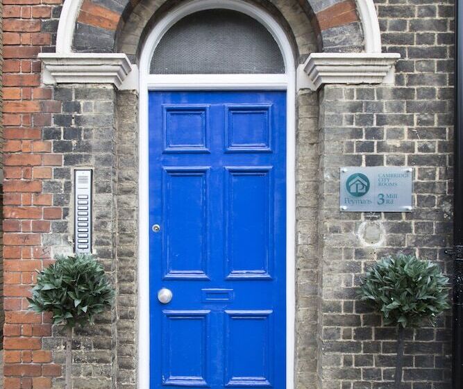 بنسيون Cambridge City Rooms By Paymán Club
