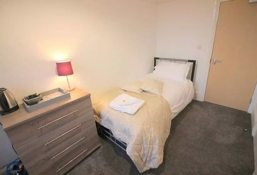 پانسیون Cambridge City Rooms By Paymán Club